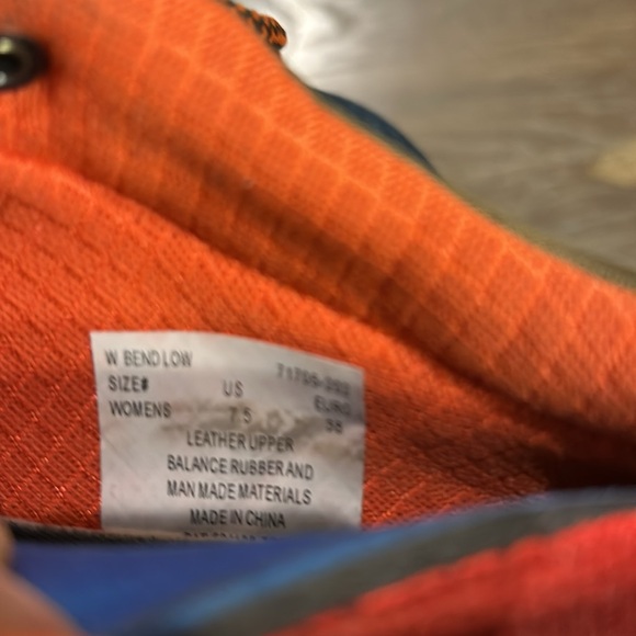 BOGS Bend Low Hiking Shoe Women's 7.5 / 38 Leather Mesh Sturdy -great! - Picture 6 of 7